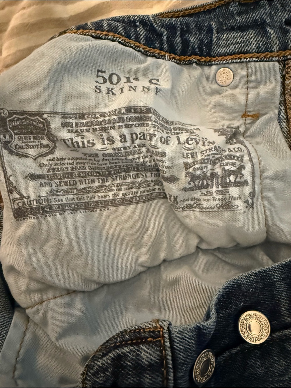 Levi's light blue denim high-rise straight jeans - Picture 5 of 5